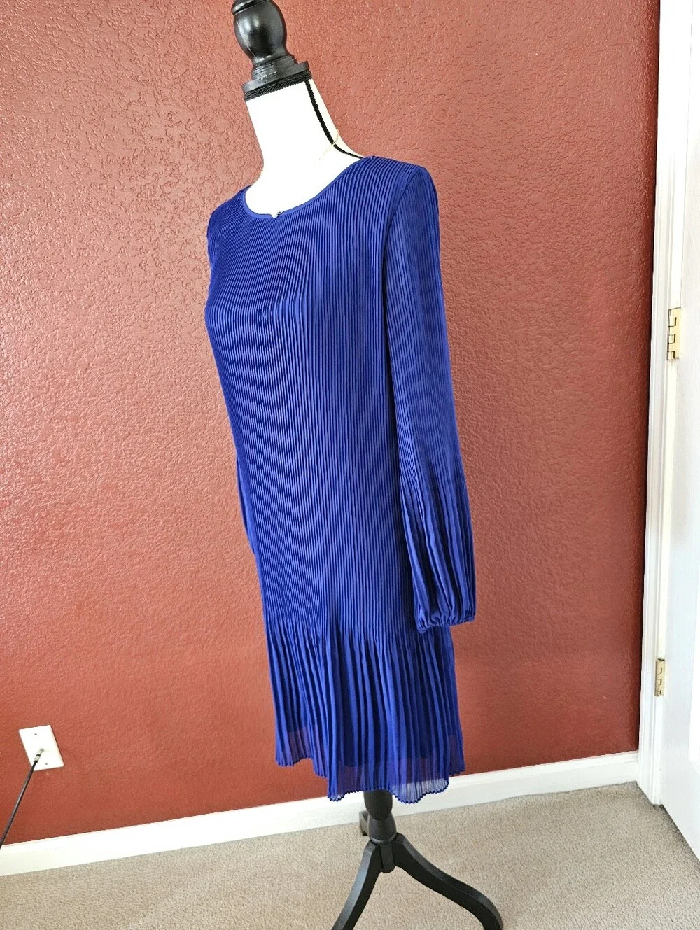 DKNY Cobalt Blue Pleated Long-Sleeve Shift Dress - Picture 4 of 11